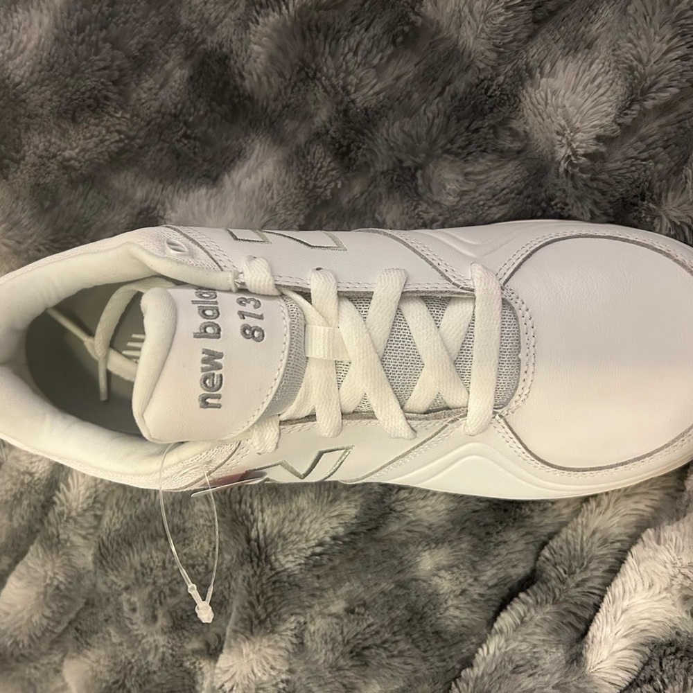 NWT New Balance Women’s Size 11 2E walking shoe **right only**